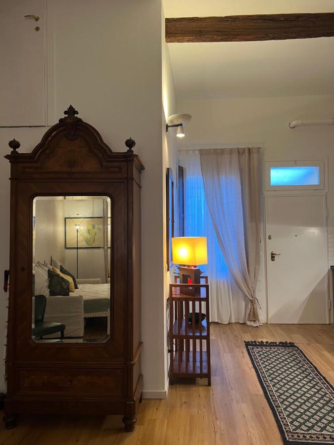 Housmart Senzanome 9/3 Apartment Bologna Exterior photo
