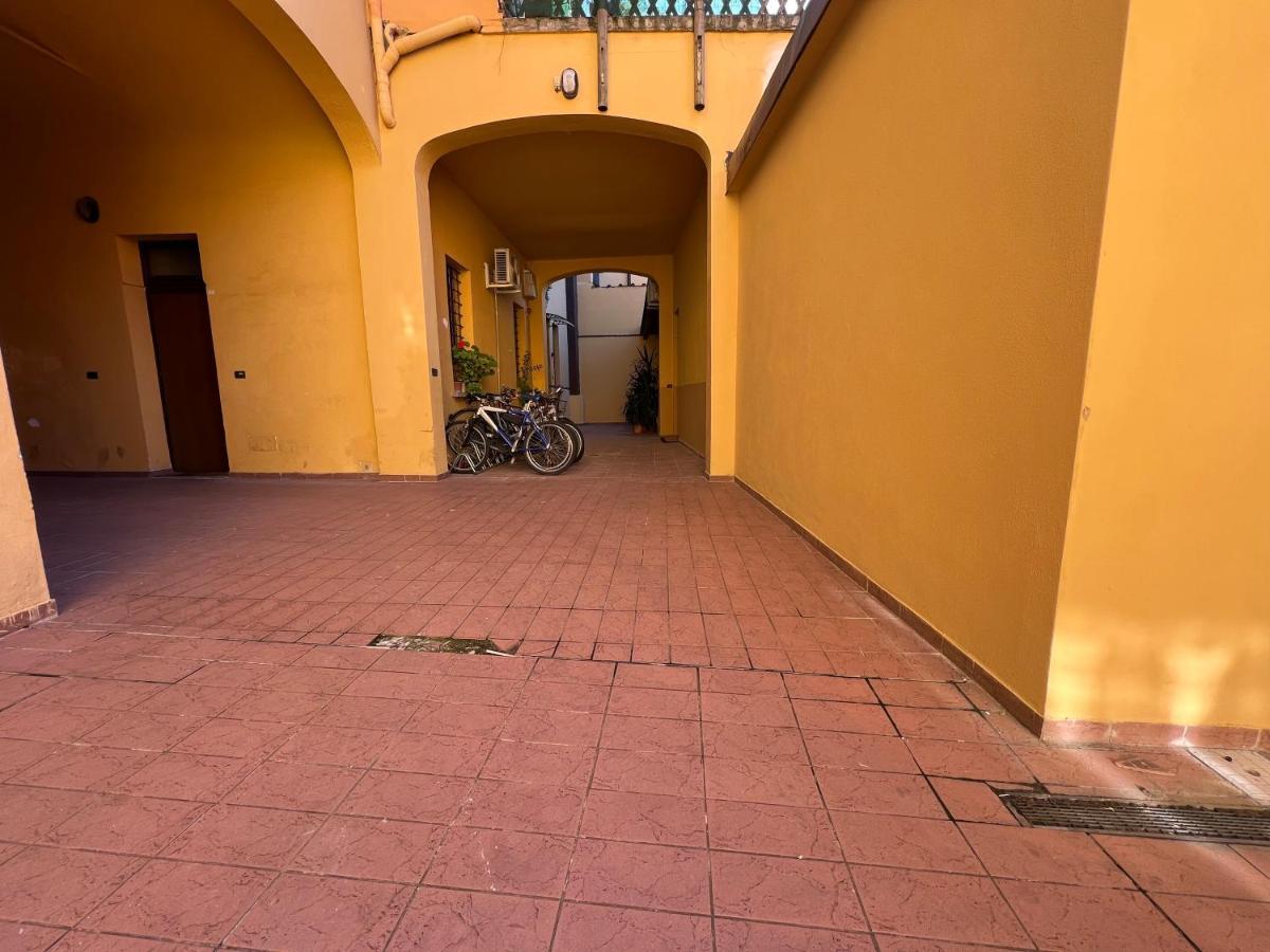 Housmart Senzanome 9/3 Apartment Bologna Exterior photo